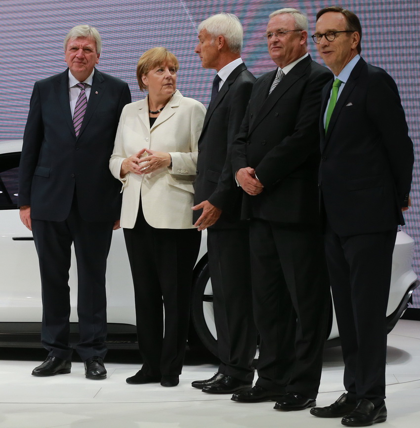 EL ‘#DIESELGATE’ NO GENERA DESPIDOS, SOLO INTERCAMBIOS DE DIRECTIVOS… Y UNA DIMISIÓN