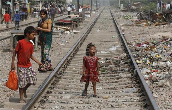 OTRAS DOS NIÑAS PEQUEÑAS HAN SIDO VIOLADAS EN GRUPO EN LA INDIA
