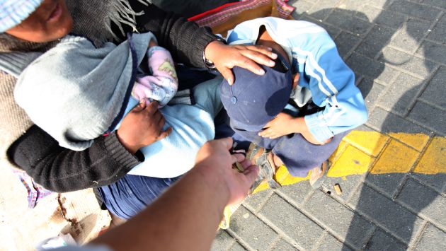 ABUSOS SEXUALES A MUJERES Y NIÑOS DESPLAZADOS
