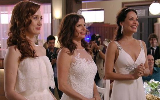 TRES MUJERES DESAFÍAN AL MODELO DE FAMILIA TRADICIONAL