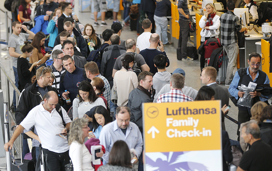 LUFTHANSA PARALIZA ALEMANIA
