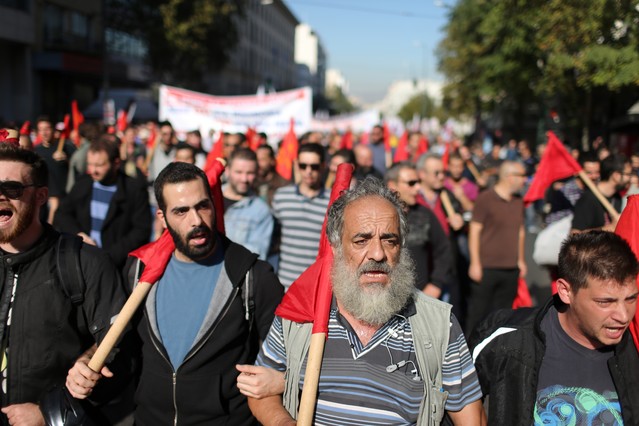 TSIPRAS SE ENFRENTA A LA PRIMERA HUELGA GENERAL