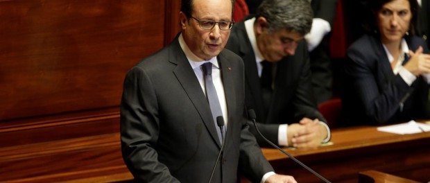 FRANCIA SE PROPONE DESTRUIR A UN EI QUE INSISTE EN NO MOSTRARSE DEBILITADO