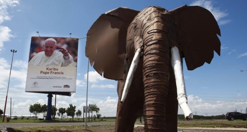EL PAPA ESTÁ EN KENIA