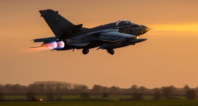 LA RAF COMIENZA SUS BOMBARDEOS SOBRE SIRIA