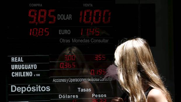 DEVALUACIÓN DEL PESO ARGENTINO TRAS EL LEVANTAMIENTO DEL “CEPO” CAMBIARIO