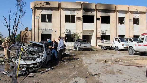 ATENTADO SUICIDA EN LIBIA