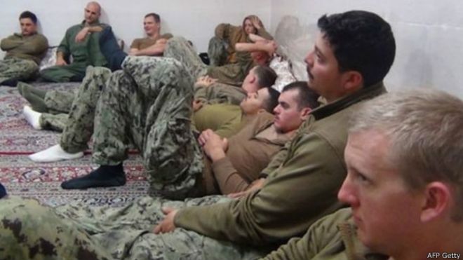 IRÁN LIBERA A LOS MARINES ESTADOUNIDENSES
