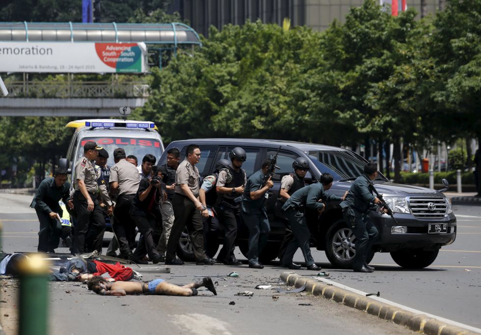 ATENTADO DEL EI EN INDONESIA