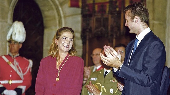 CRISTINA: UNA MEDALLA MENOS, UNA VERGÜENZA MÁS, ¿POR QUÉ?