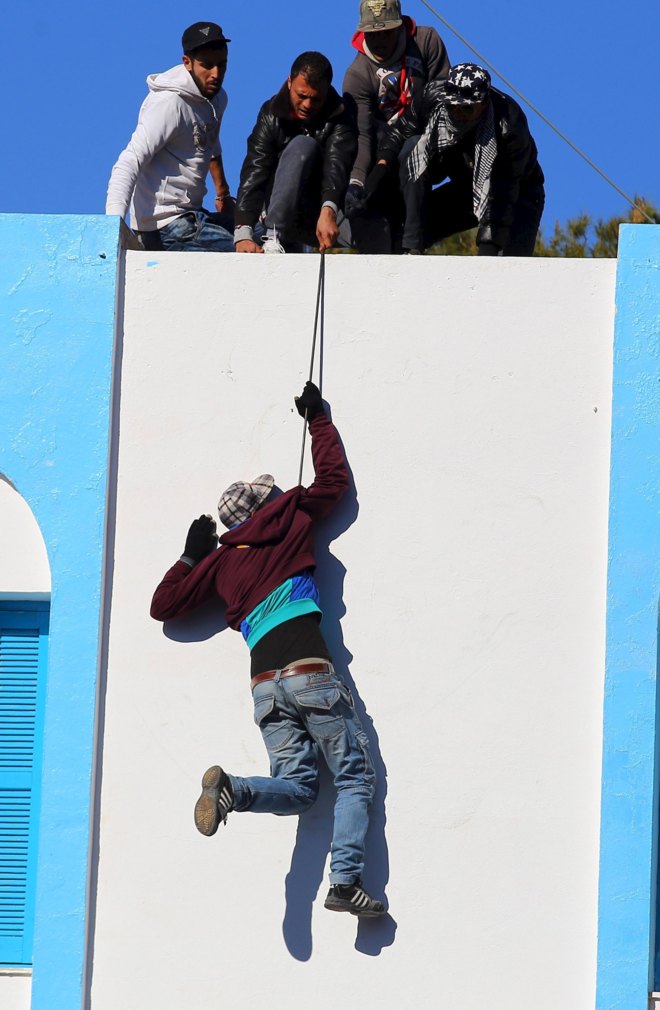 OLA DE SUICIDIOS POR IMITACIÓN EN TÚNEZ