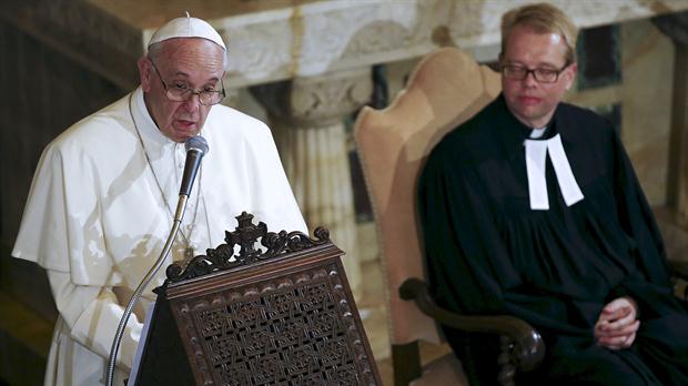 EL PAPA INVOCA EL PERDÓN Y LA MISERICORDIA ENTRE DIFERENTES RAMAS DEL CRISTIANISMO