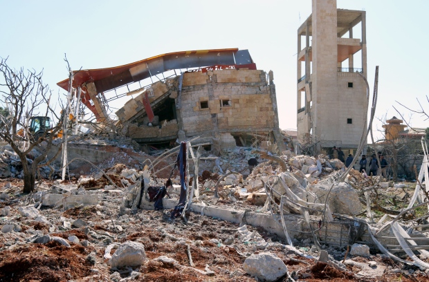 BOMBARDEOS SOBRE HOSPITALES Y ESCUELAS SIRIOS