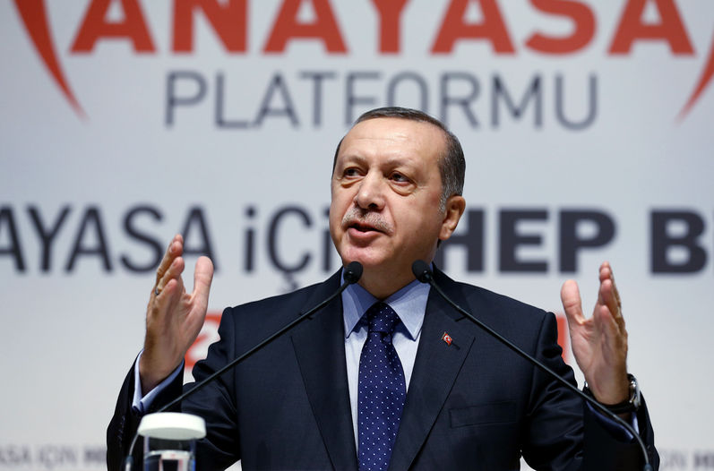 TURQUÍA BUSCA ALIADOS PARA INVADIR SIRIA