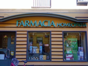 LA UB SUSPENDE EL MÁSTER EN HOMEOPATÍA