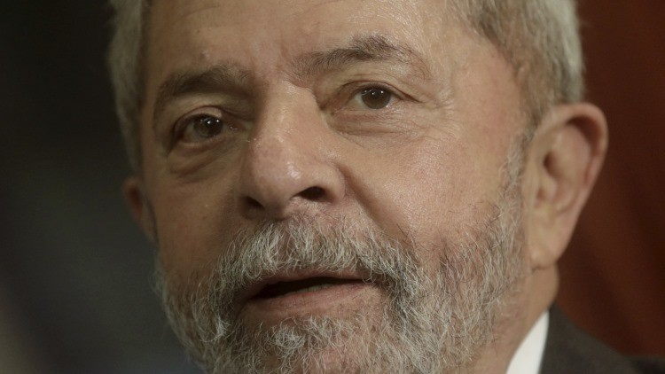 PIDEN PRISIÓN PARA LULA POR RIESGO DE FUGA