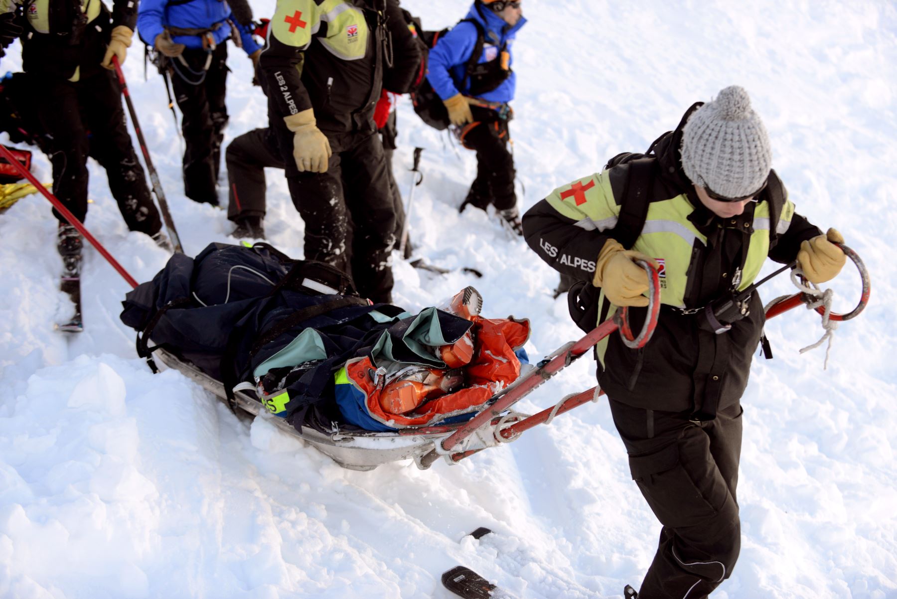 TRÁGICA AVALANCHA EN LOS ALPES ITALIANOS