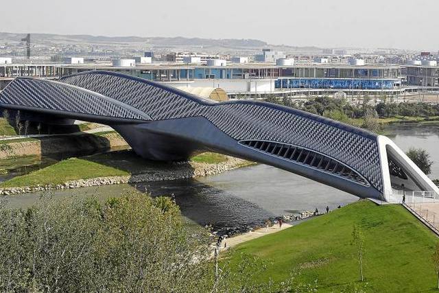 20160331 zaha 2