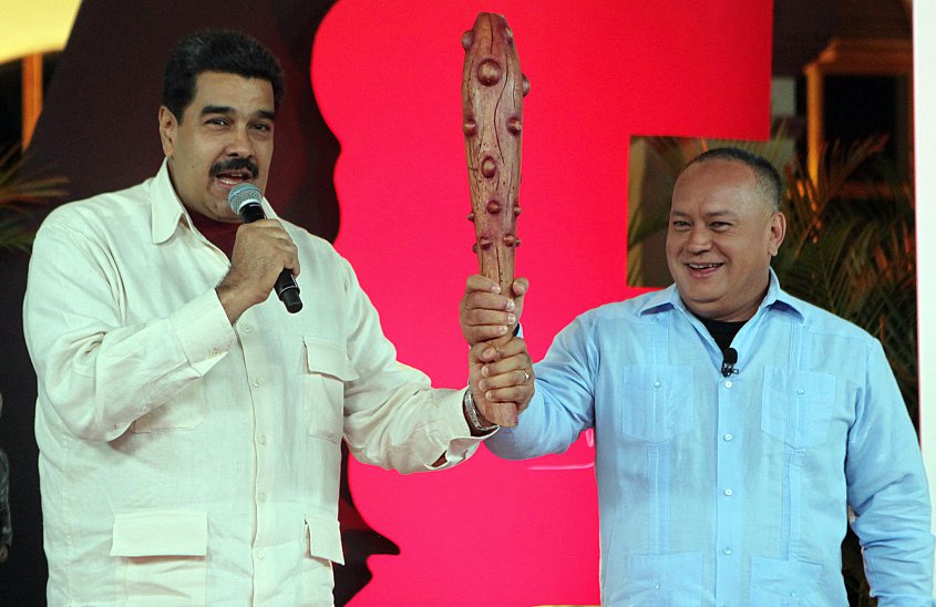 MADURO SIGUE CON SUS SÚPER MEDIDAS DE AHORRO ENERGÉTICO