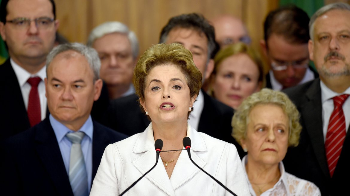 DILMA ROUSSEFF HA SIDO LEGALMENTE APARTADA DE SU CARGO COMO PRESIDENTA DE BRASIL
