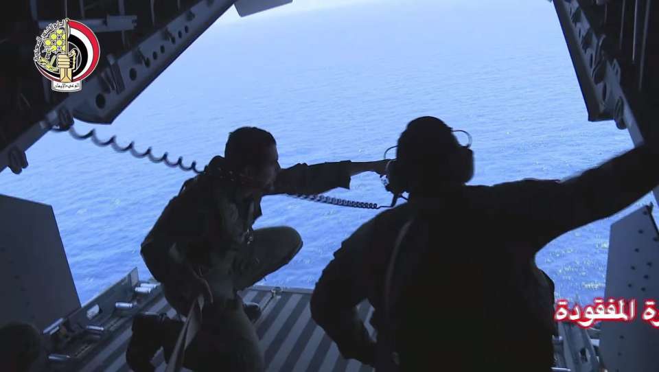 EL AVIÓN DE EGYPTAIR SE ESTRELLÓ EN EL MAR FRENTE A ALEJANDRÍA
