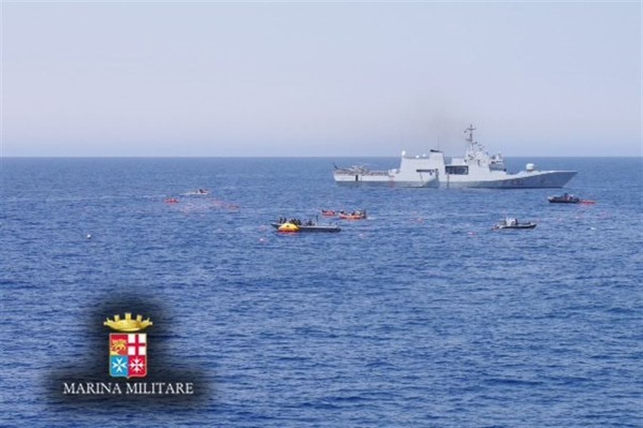 AL MENOS SIETE INMIGRANTES MUERTOS TRAS VOLCAR UNA EMBARCACIÓN FRENTE A LIBIA