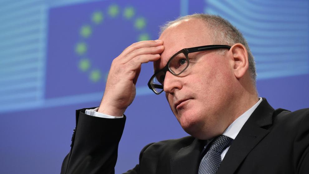 BRUSELAS DA UN PASO MÁS CONTRA POLONIA POR LA REFORMA DEL TRIBUNAL CONSTITUCIONAL