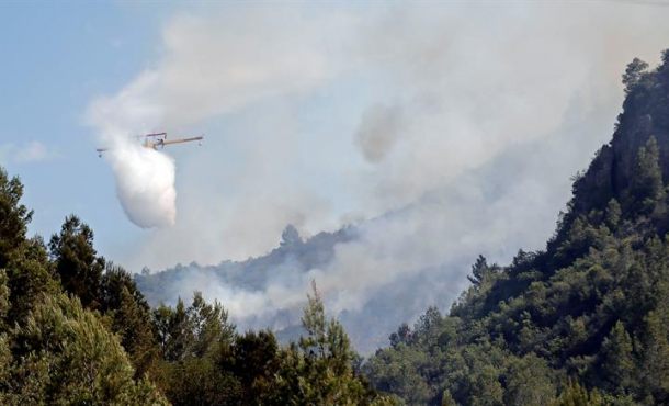 LAS LLAMAS EN VALENCIA DEVORAN MÁS DE 300 HECTÁREAS