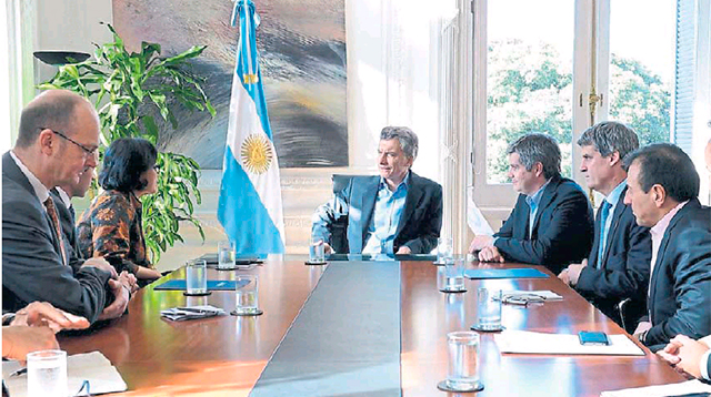 EL BM ESTÁ IMPRESIONADO CON MACRI