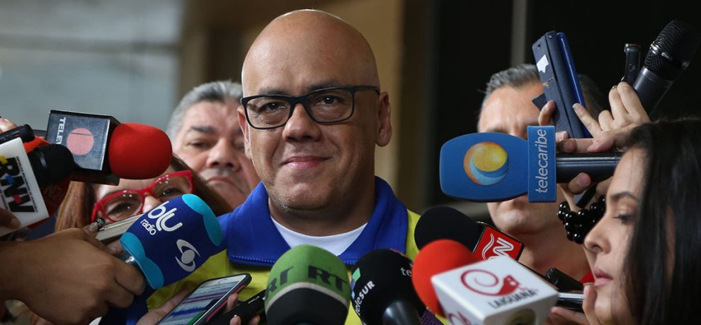 VENEZUELA: PETICIÓN DE ILEGALIZACIÓN DE LA MUD, Y DECRETO PARA PRESTACIONES DE SERVICIO (OBLIGATORIAS) EN SECTOR AGROALIMENTARIO