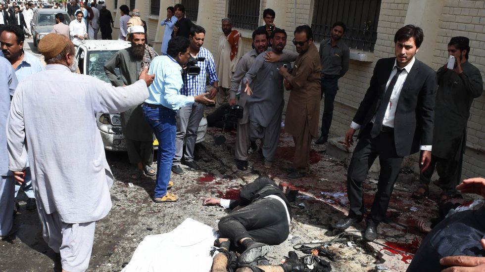 ATENTADO DEL EI EN UN HOSPITAL DE PAKISTÁN