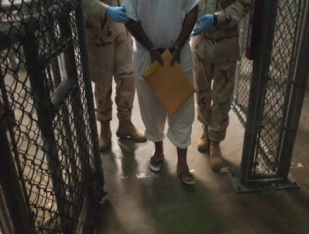 SE VAN 15 DE GUANTÁNAMO; EN QUÉ CONDICIONES NO SABEMOS