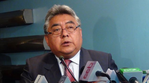 MINEROS BOLIVIANOS EN HUELGA ASESINAN AL VICEMINISTRO DE INTERIOR