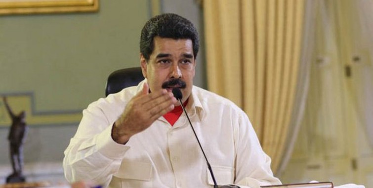 TRIQUIÑUELAS DE MADURO PARA MANTENERSE EN SU TRONO
