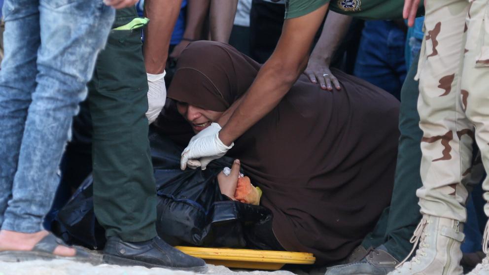 MÁS CADÁVERES DEL NAUFRAGIO DE LA BARCAZA DE MIGRANTES