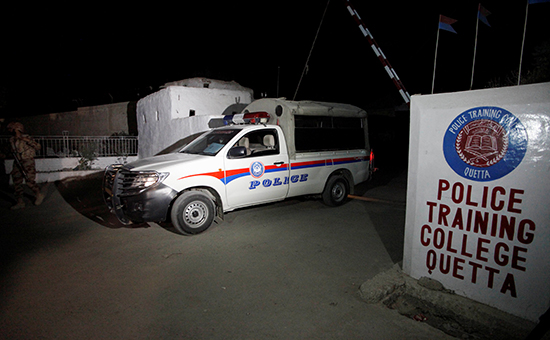 ATENTADO SUICIDA CONTRA ACADEMIA DE POLICÍA EN PAKISTÁN