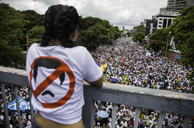 SIGUE EL PULSO EN VENEZUELA ENTRE GOBIERNO Y OPOSICIÓN