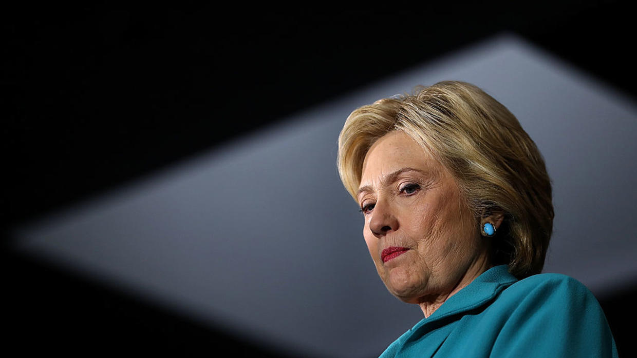 A VUELTAS DE NUEVO CON LOS CORREOS DE HILLARY…