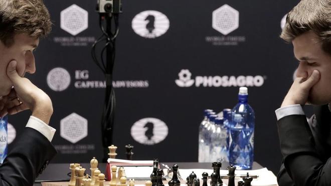 TERCERA PARTIDA ENTRE CARLSEN Y KARJAKIN