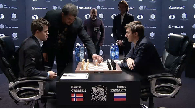 OCTAVA PARTIDA DEL MUNDIAL DE AJEDREZ PARA RUSIA