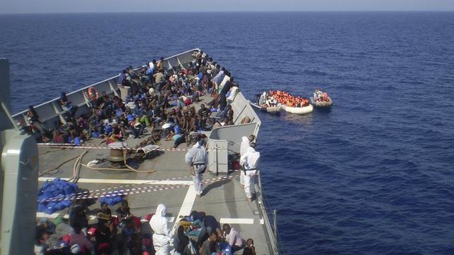 LA FRAGATA NAVARRA HACE VISIBLES LAS LABORES DE RESCATE POR PARTE DE ESPAÑA