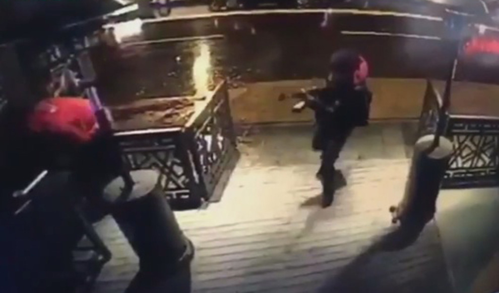 ATENTADO EN UNA DISCOTECA DE ESTAMBUL