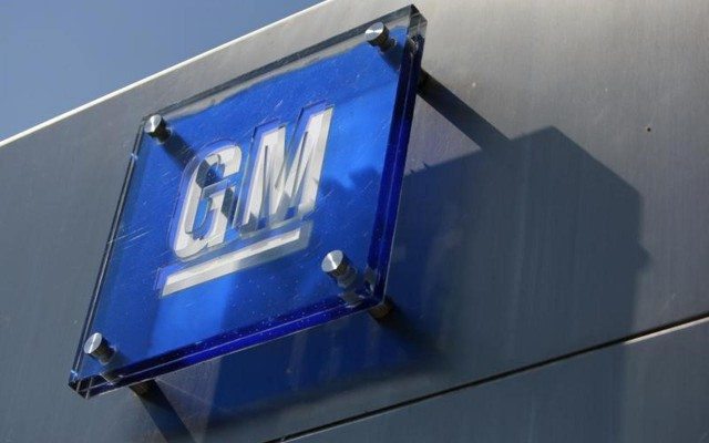 GM CEDE A LAS AMENAZAS DE TRUMP