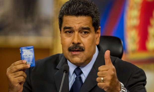 SACAN UNA LEY QUE PERMITE A MADURO SER PRESIDENTE AUNQUE NO SEA VENEZOLANO