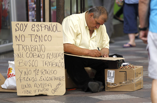 EN ESPAÑA SIGUE HABIENDO MÁS DE CUATRO MILLONES DE DESEMPLEADOS