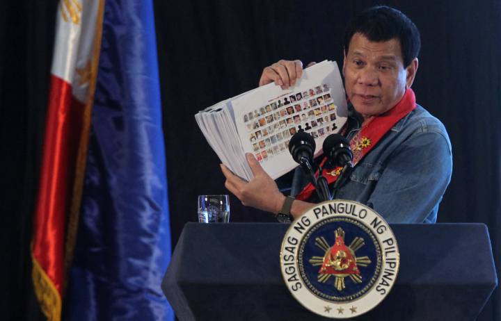 DUTERTE LLAMA AL EJÉRCITO PARA LA LUCHA CONTRA EL NARCOTRÁFICO