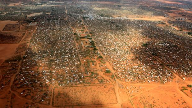EL MAYOR CAMPO DE REFUGIADOS DEL MUNDO SEGUIRÁ ABIERTO