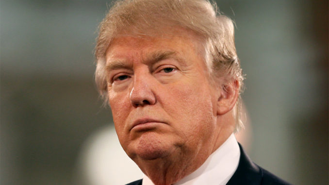 DONALD TRUMP NO SE RINDE Y PREPARA UN NUEVO DECRETO MIGRATORIO