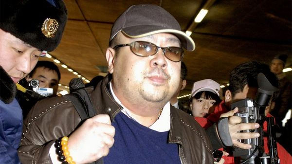 MUERE ASESINADO EL MEDIO-HERMANO DEL DICTADOR NORCOREANO KIM JONG-UN