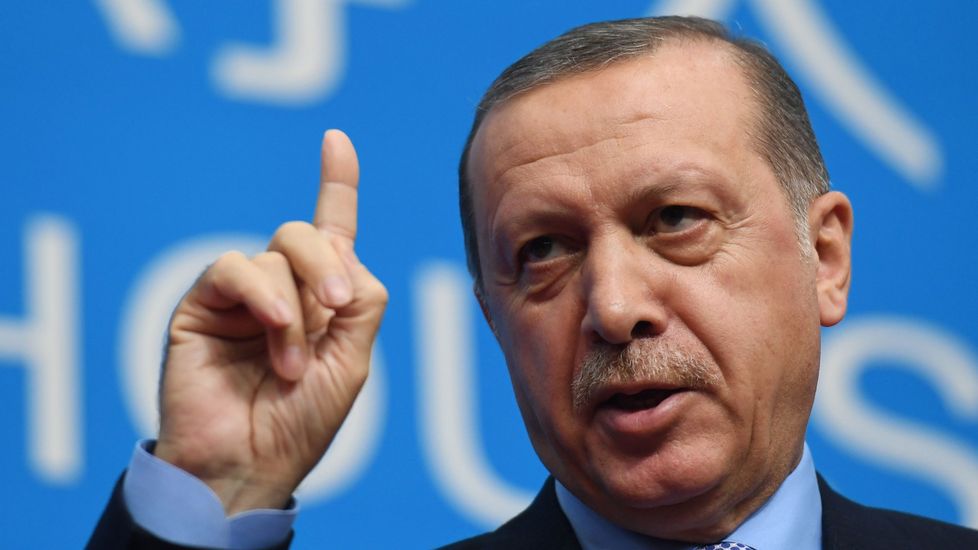 ERDOGAN QUIERE LA PENA DE MUERTE DE NUEVO EN TURQUÍA, CUESTE LO QUE CUESTE